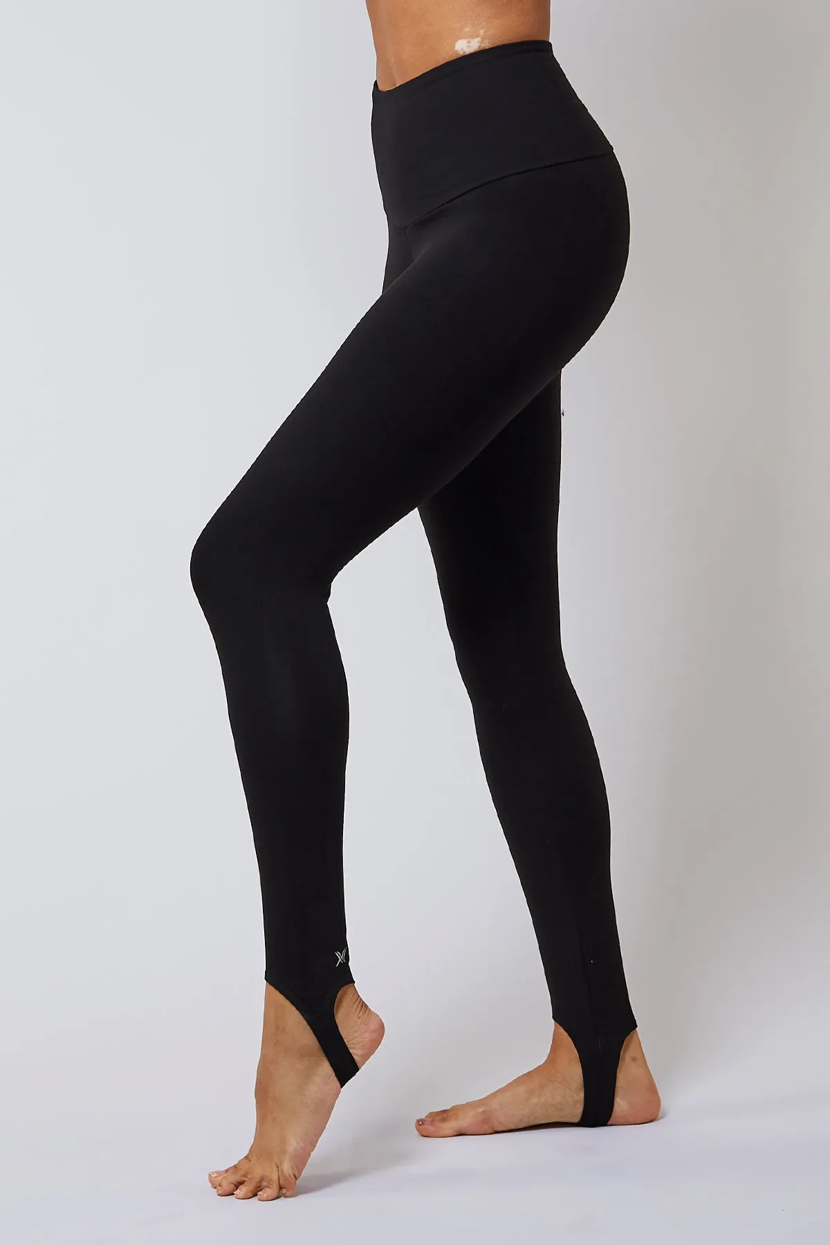 Extra Strong Compression Stirrup Leggings with Tummy Control Black