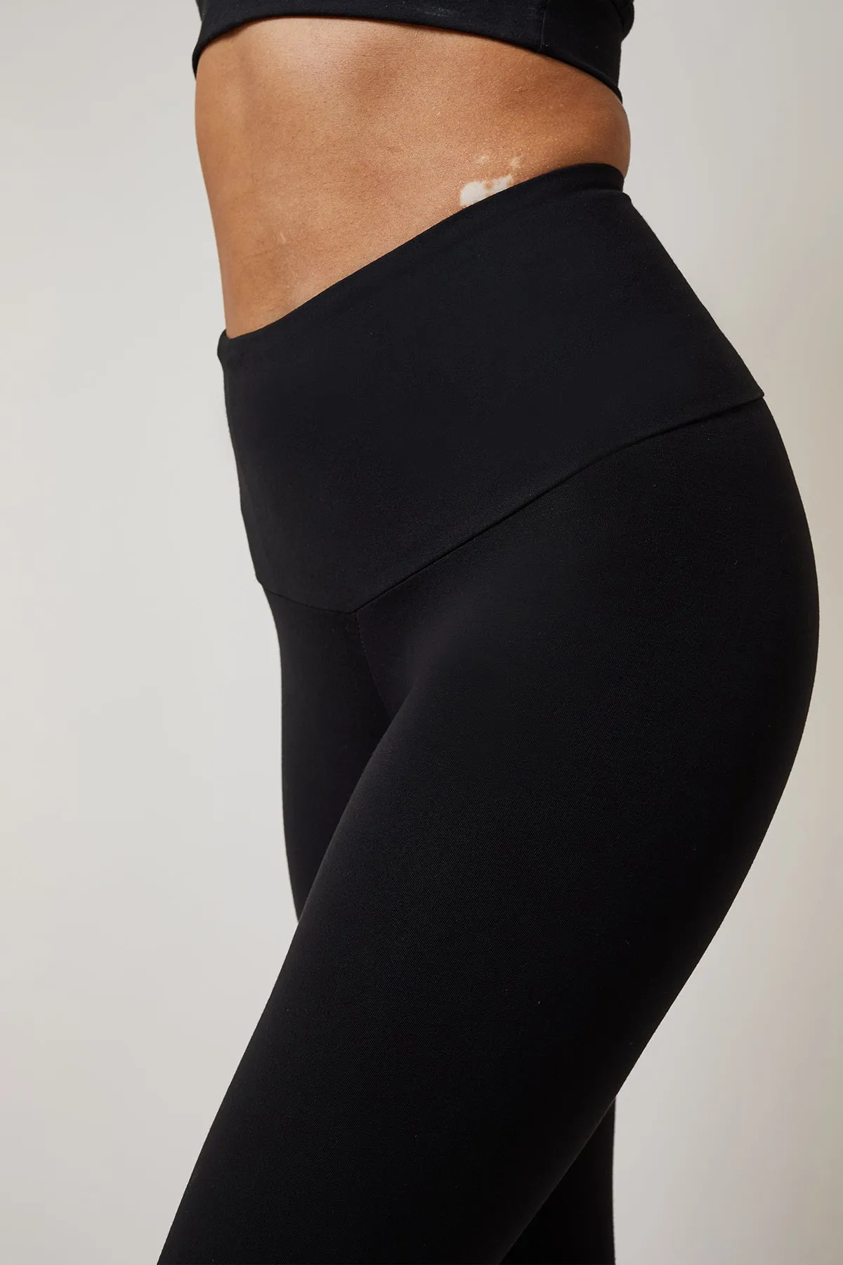 Extra Strong Compression Stirrup Leggings with Tummy Control Black