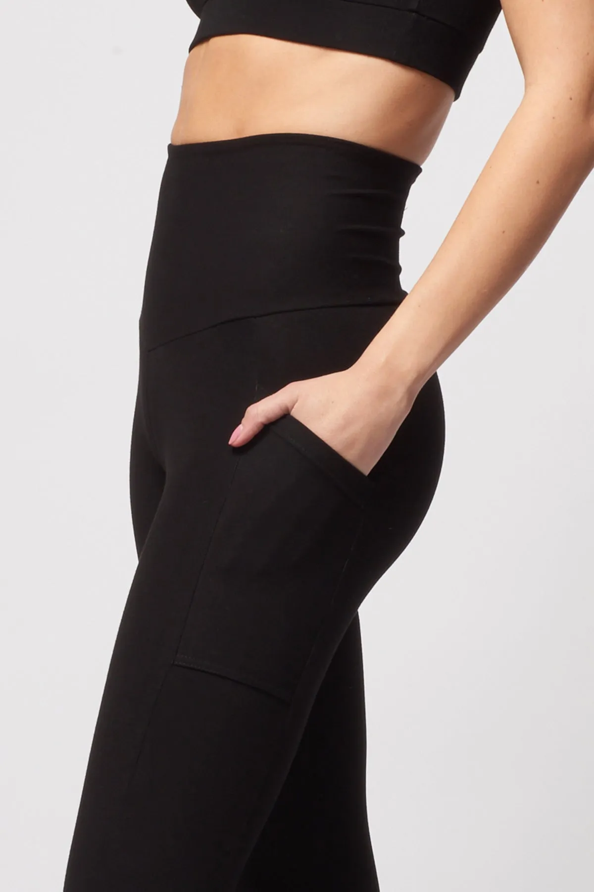 Extra Strong Compression Tummy Control Cropped Leggings with Side Pockets Black